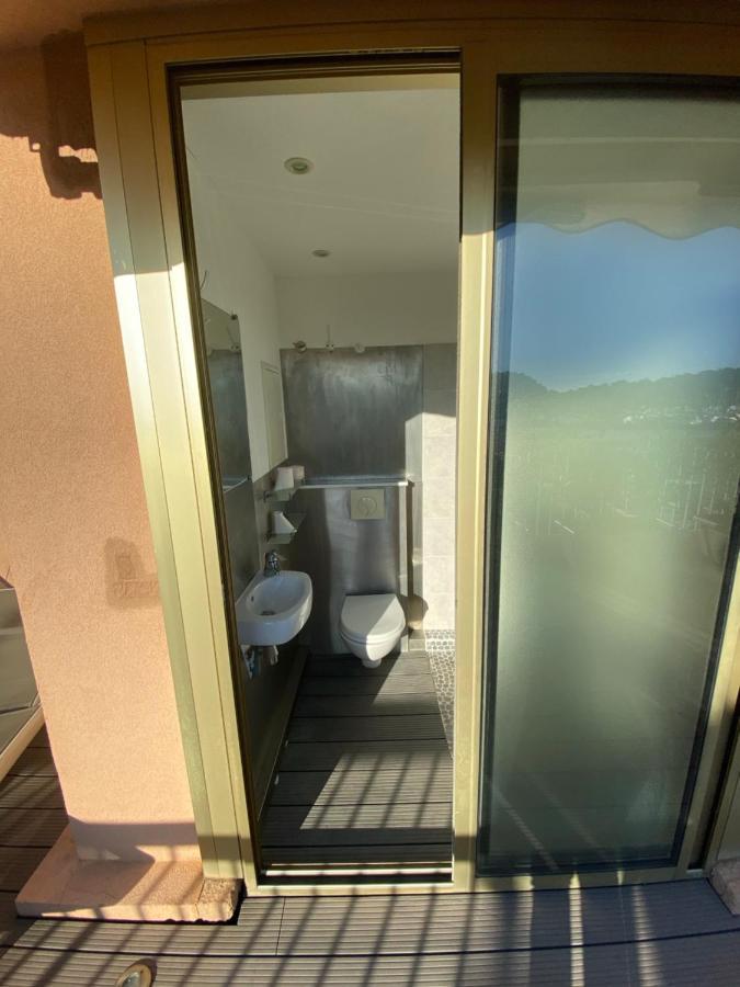 T2 en duplex avec solarium face mer Cavalaire-sur-Mer Extérieur photo
