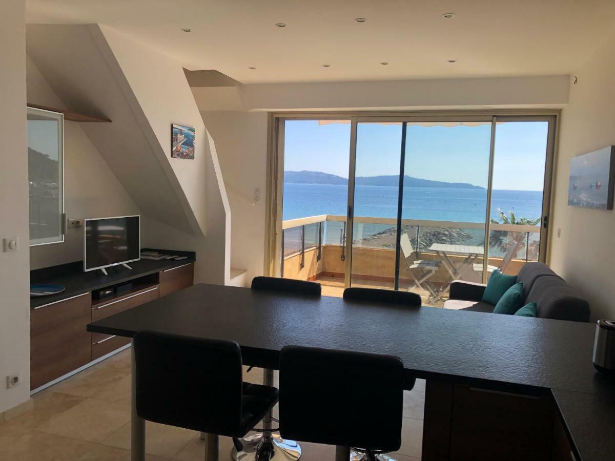 T2 en duplex avec solarium face mer Cavalaire-sur-Mer Extérieur photo